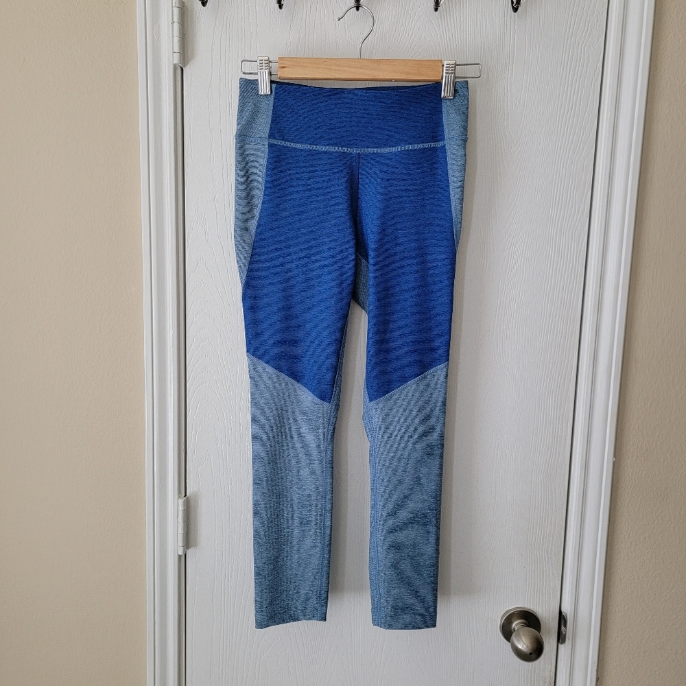 Outdoor Voices 7/8 Dipped Leggings